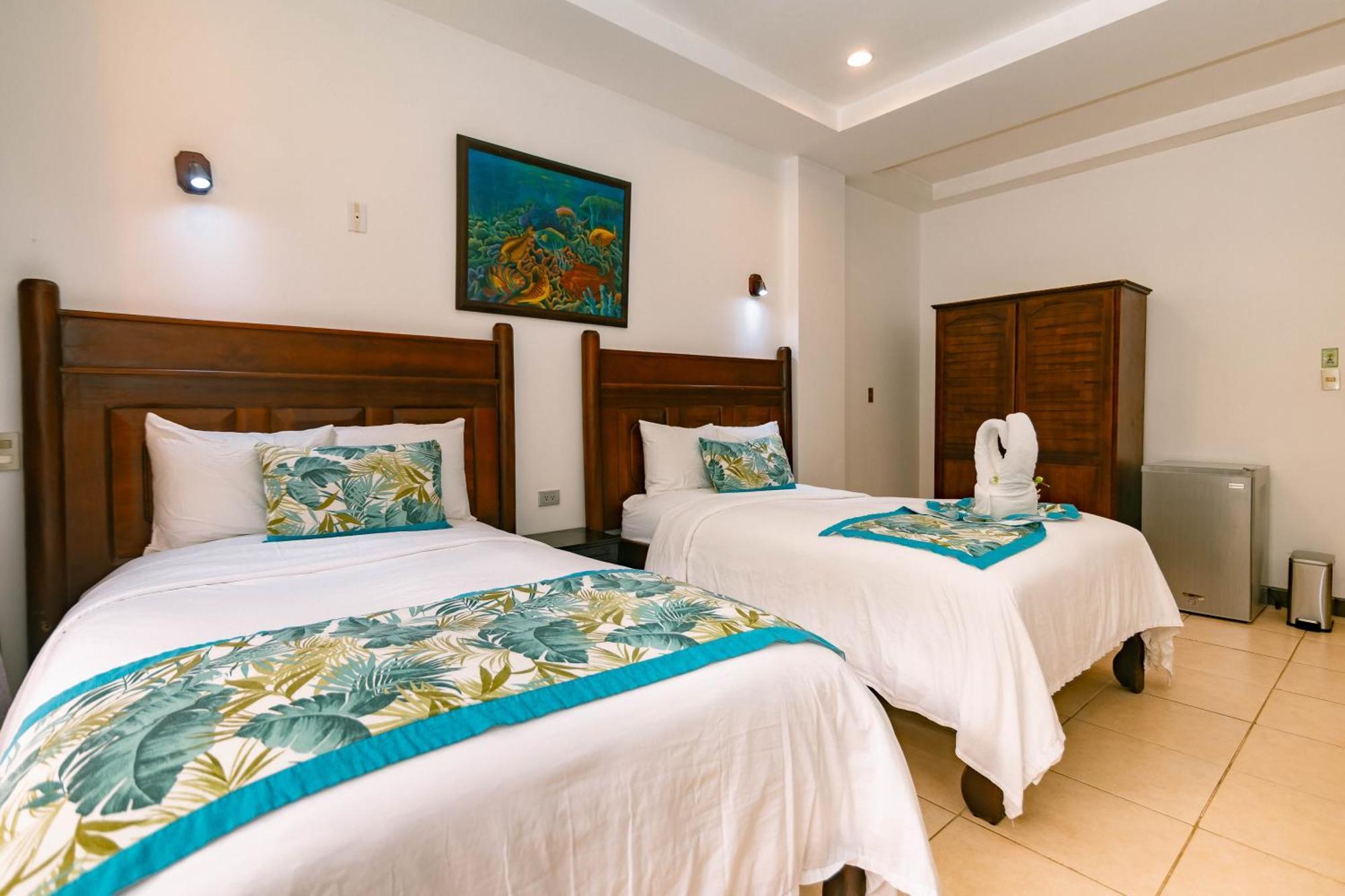 Hotel San Bada Resort & Spa Manuel Antonio Exteriör bild